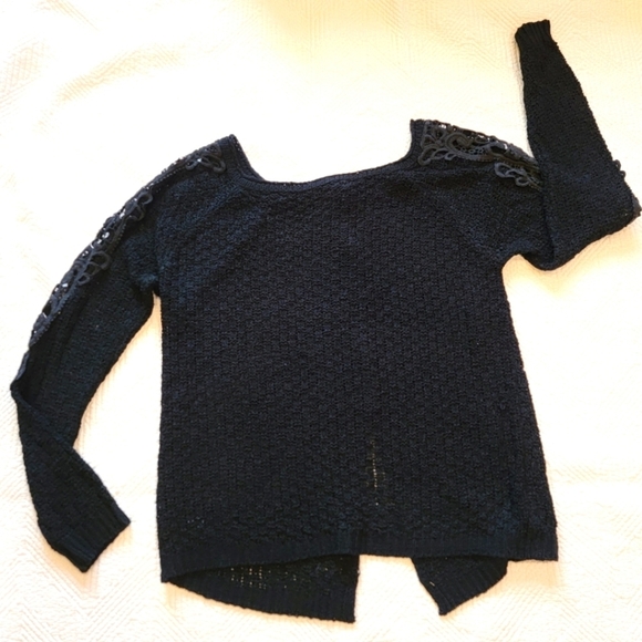 IRIS knitted black sweater. - Picture 12 of 16